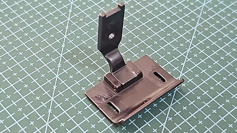 PRENSATELA DOBLE AGUJA SIN GUIA 1-3/16 (30.2MM)